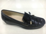 women comfortable moccasin shoes