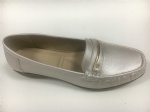 women comfortable moccasin shoes