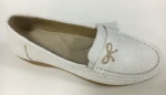 women comfortable moccasin shoes